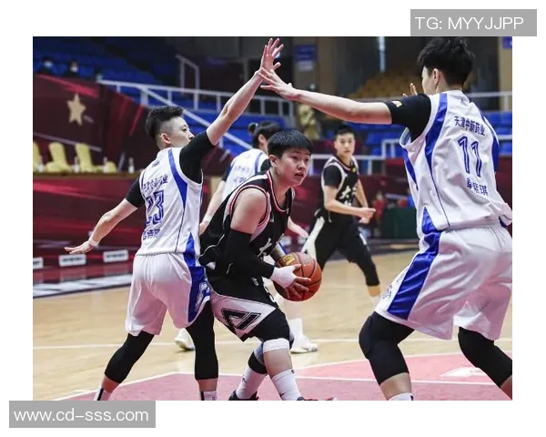 西安篮球队在全国锦标赛中以62分稳居积分榜首位